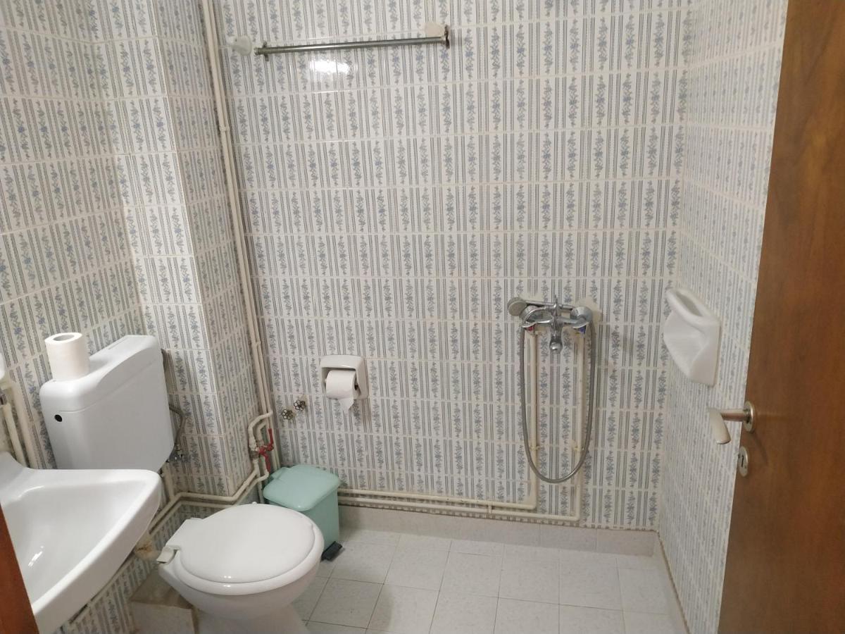 Poulea Rooms 卡拉马塔 外观 照片